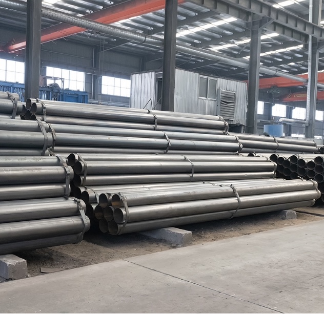 black‑welded‑pipe‑round‑steel‑tube‑bundled‑warehouse‑storage